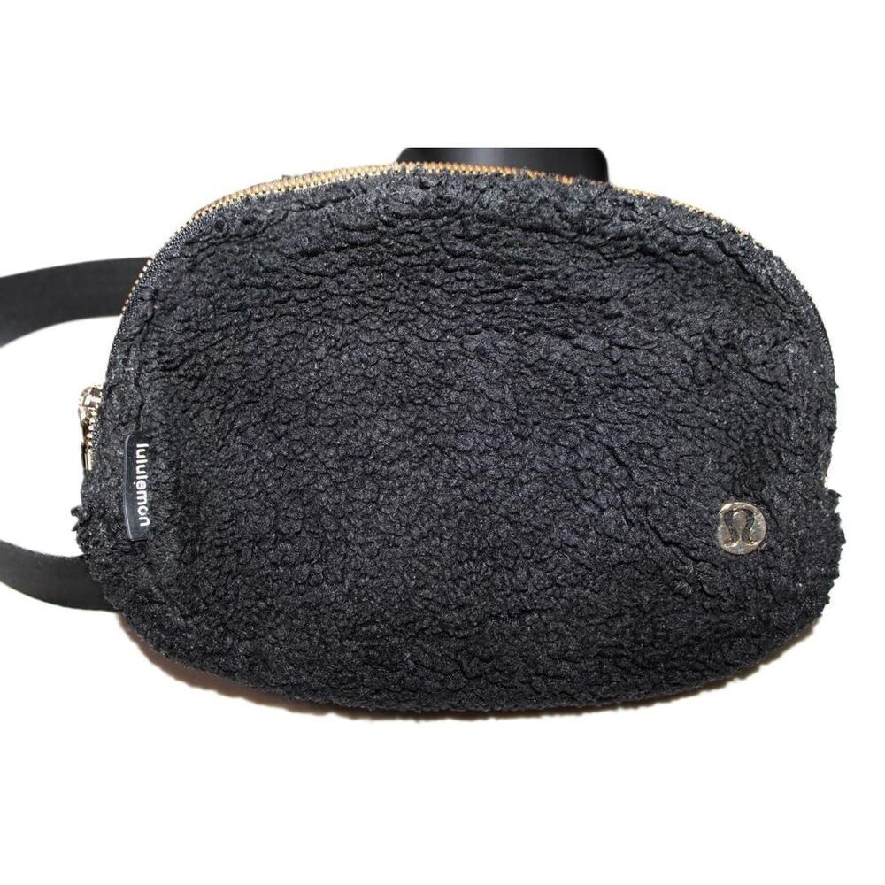 Womens Lululemon Athletica Everywhere Fleece Belt Bag Black Sherpa Gold Buckles